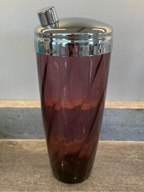 Vintage Hazel Atlas Moroccan Amethyst Glass Cocktail Shaker with Silver Lid.